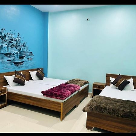 Lotus Paying Guest House Варанаси Экстерьер фото